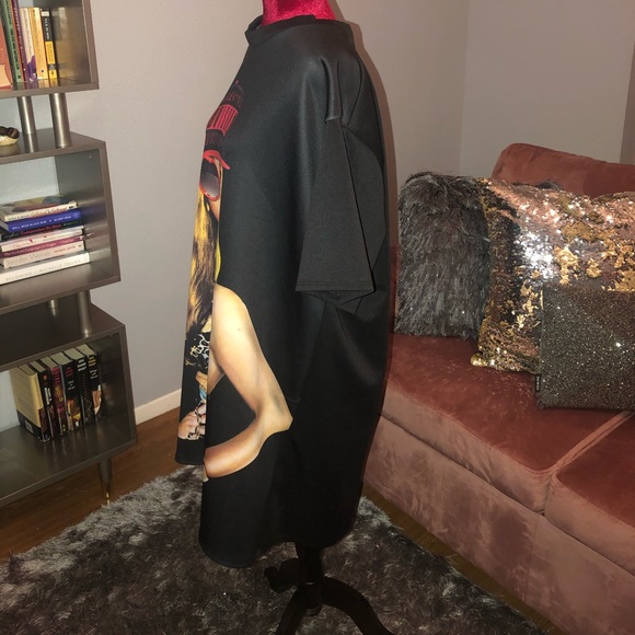 T-Shirt dress FashionNova - Picture 3 of 5